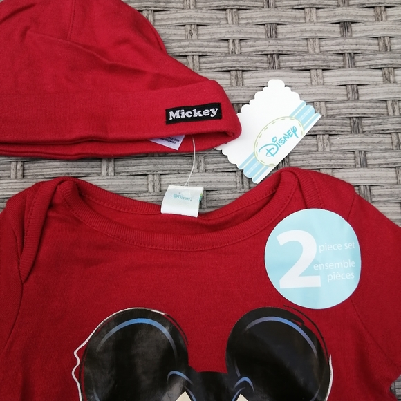Mickey Mouse Disney Baby Onesie and Hat Set - Picture 4 of 7